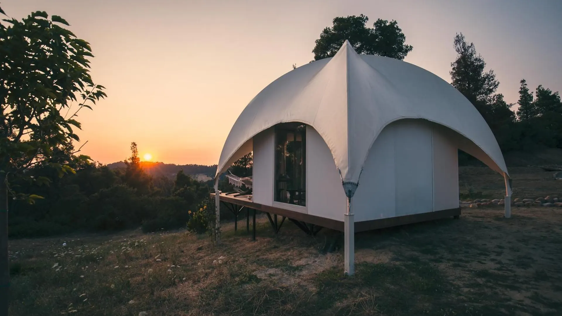 Ihousevillage Polychrono